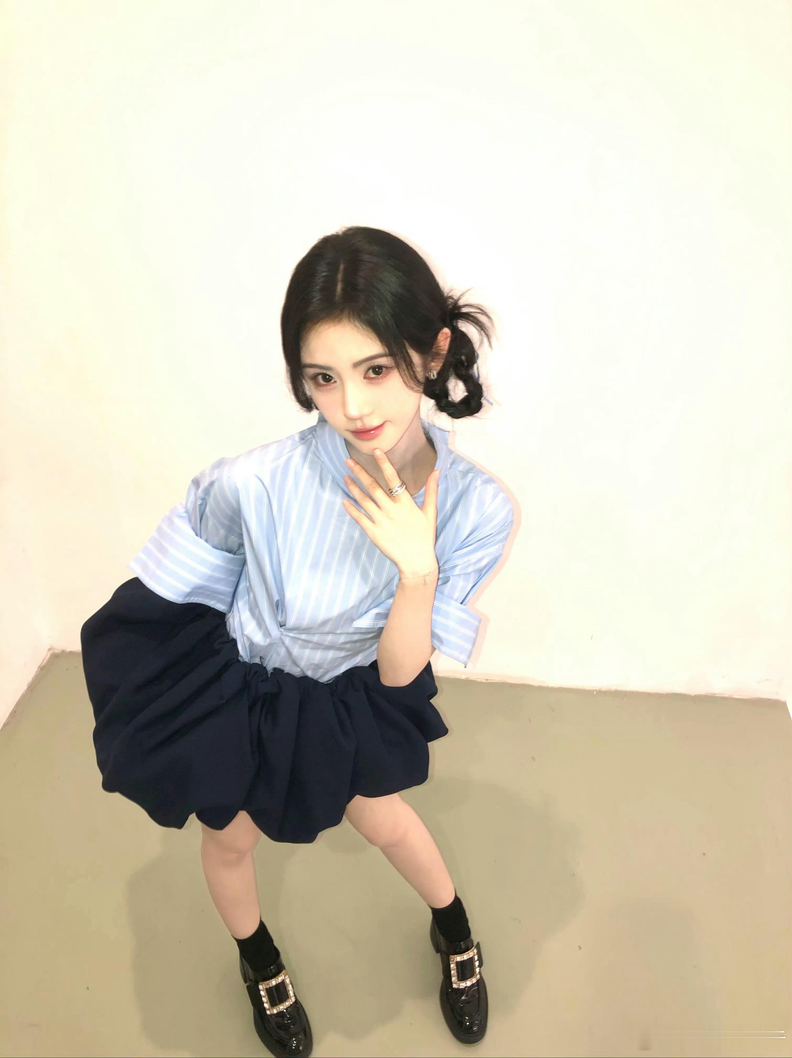 鞠婧祎鞠婧祎露芜衣jjy鞠婧祎月鳞绮纪你终将是我心头的白月光，照亮我每一个漫