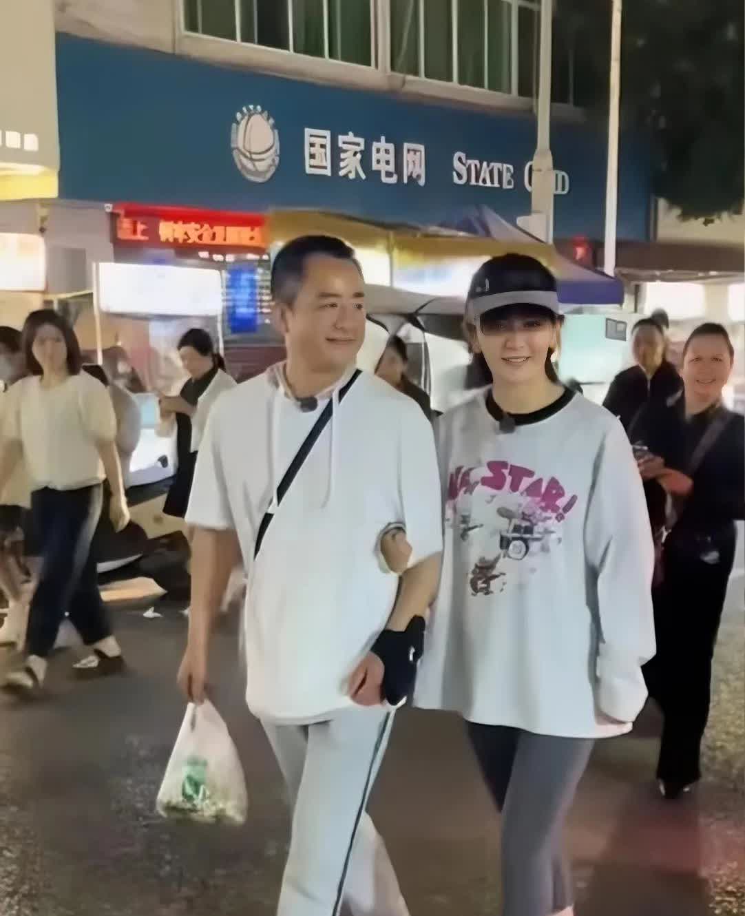张杰你变啦，怎么长成这样了，最近整过容？谢娜好久没在综艺节目上看到过她了，再次露