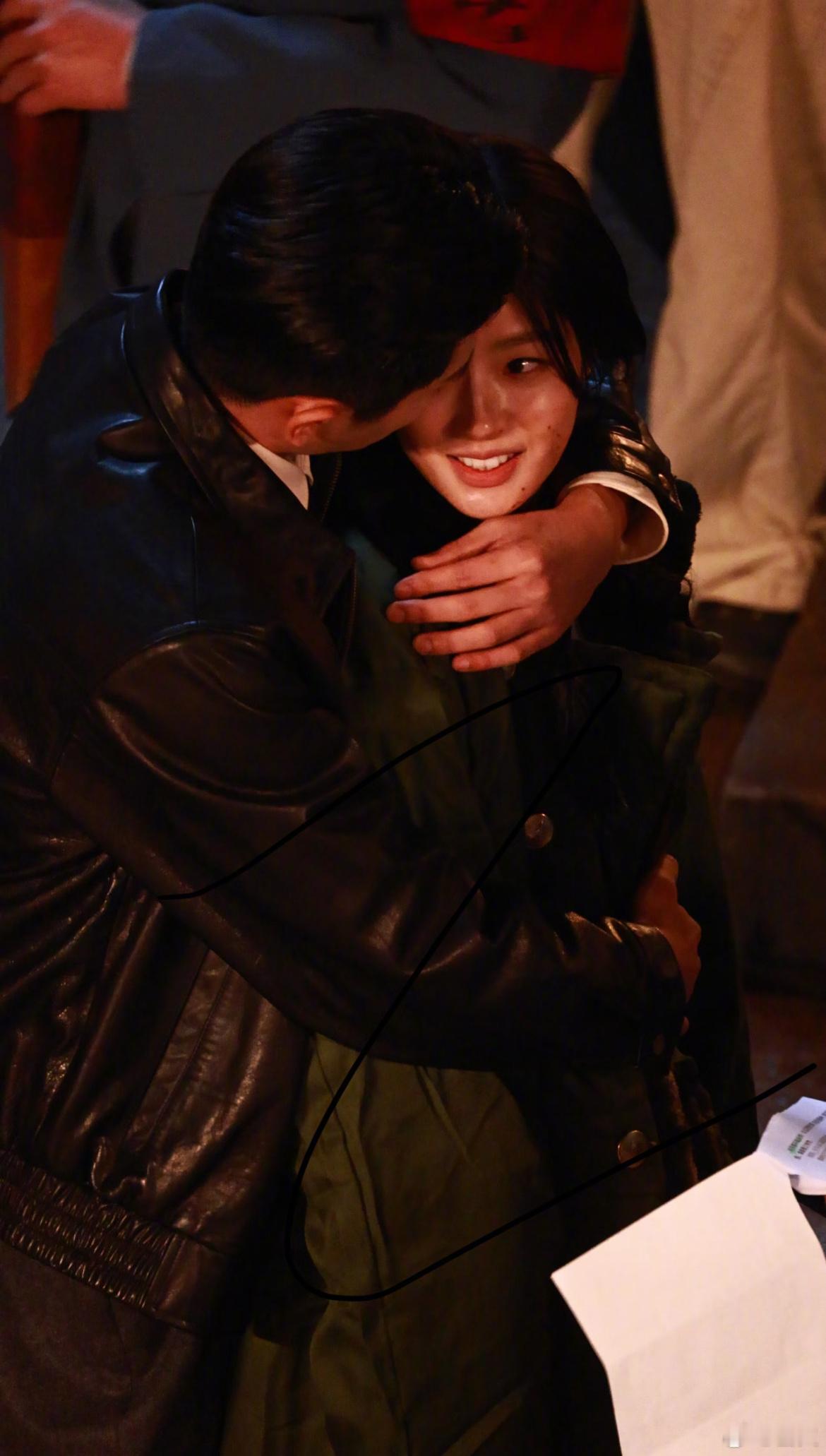 玉簟秋你真的有点太刺激了丞磊徐若晗玉簟秋背后强制抱路透丞磊徐若晗背后强制