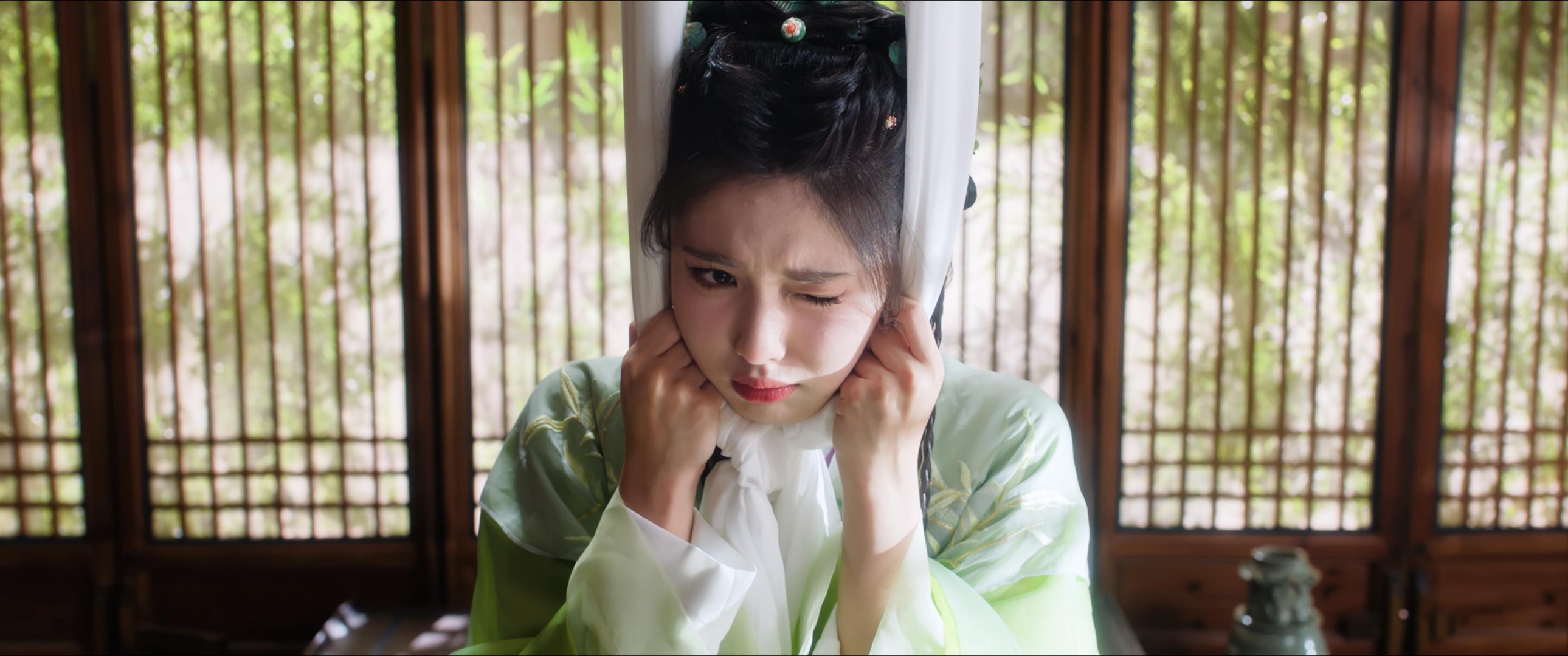 艾米就这个古偶少女味谁说古偶少女难演啊？艾米不就演得挺好！天然元气加娇憨神态完