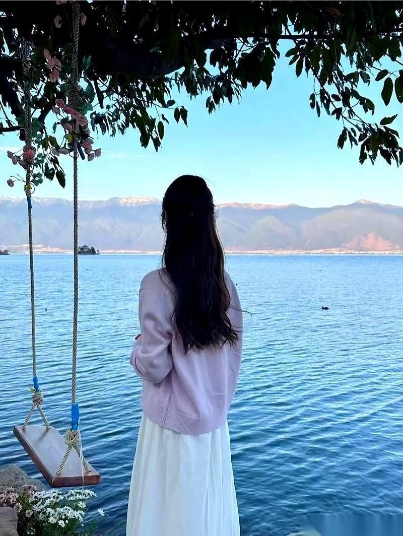 刷到一段话，说一个女人，就算再有钱，这辈子没被男人“压”过，心里就是空的。我第