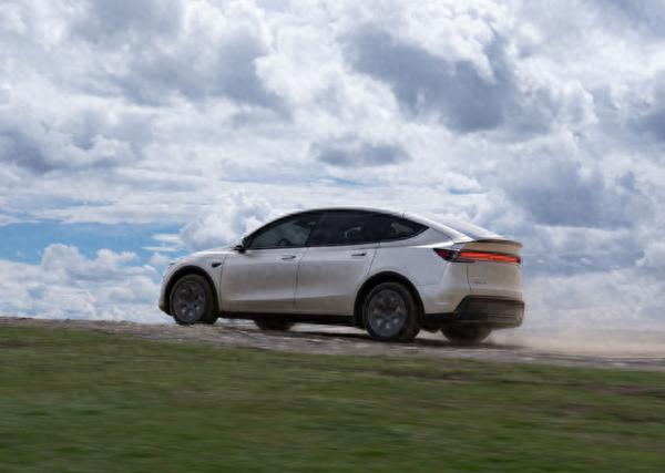 振奋车市！截至2月5日，2026年汽车以旧换新交出亮眼成绩单，带动新车销售额突破