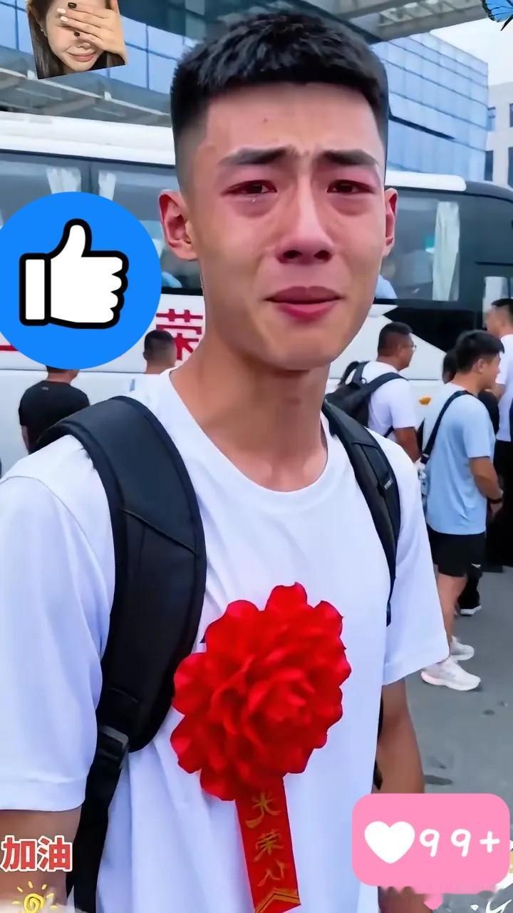 动容一幕！少年孤身入伍，无双亲相送，亿万国人皆是家人刷到这位独自参军的小伙