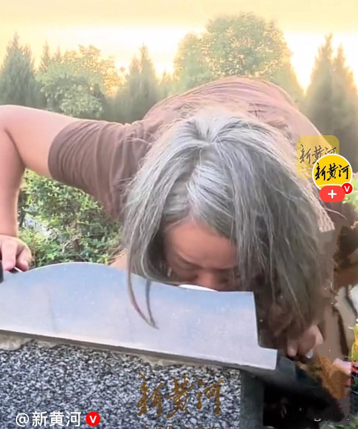 看得我泪流满面，34岁的妈妈，她的宝宝患罕见病，3岁时离世了，离开妈妈已经两年了