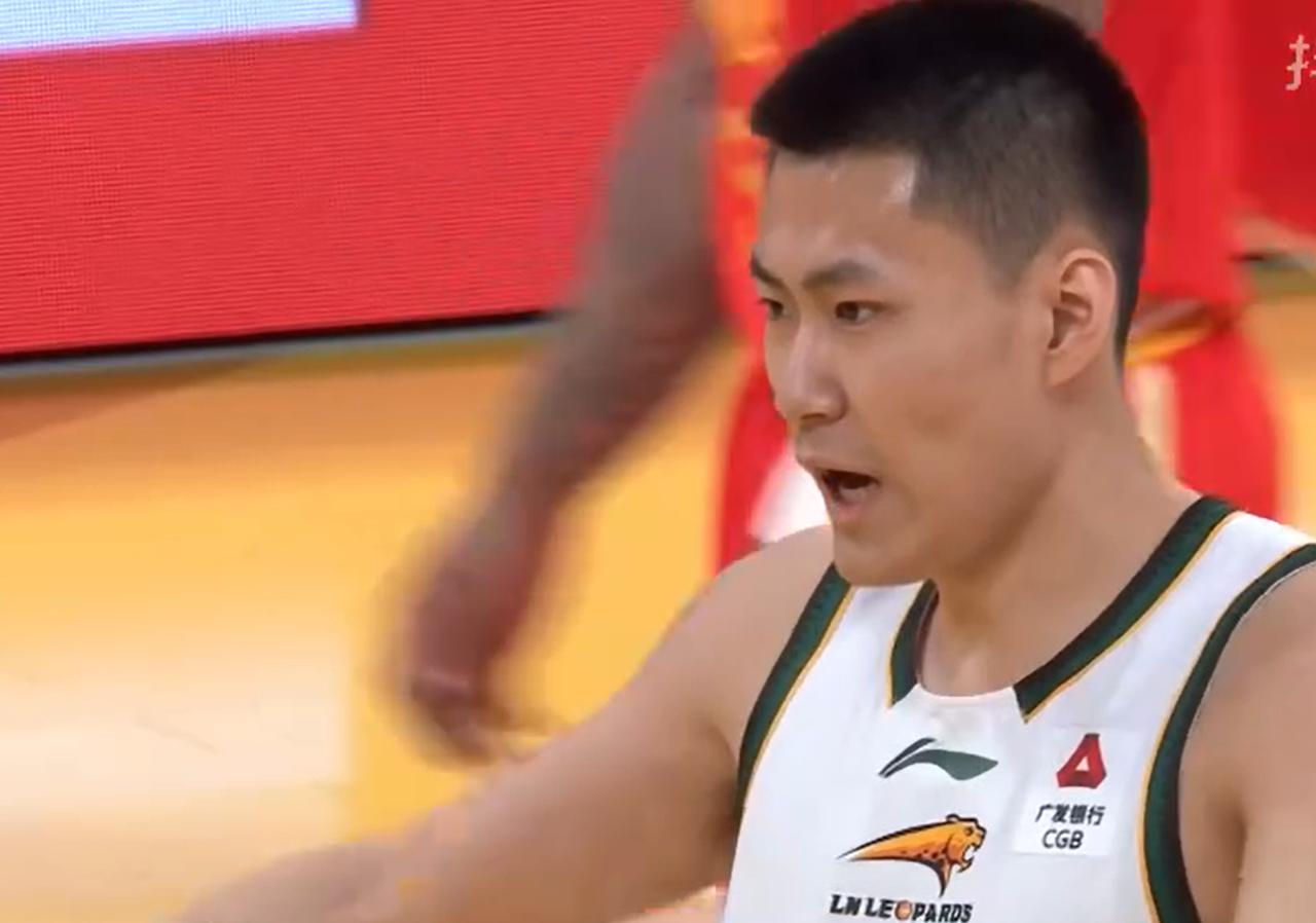 退步真大，辽宁队锋线悍将得0分，球迷：判若两人！CBA常规赛第36轮，辽宁队1