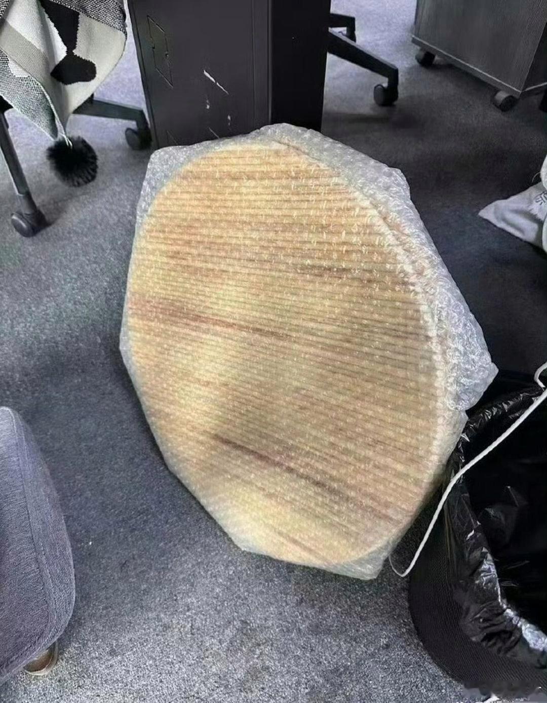 我妈把这寄到公司来了，结果被同事笑了一整天