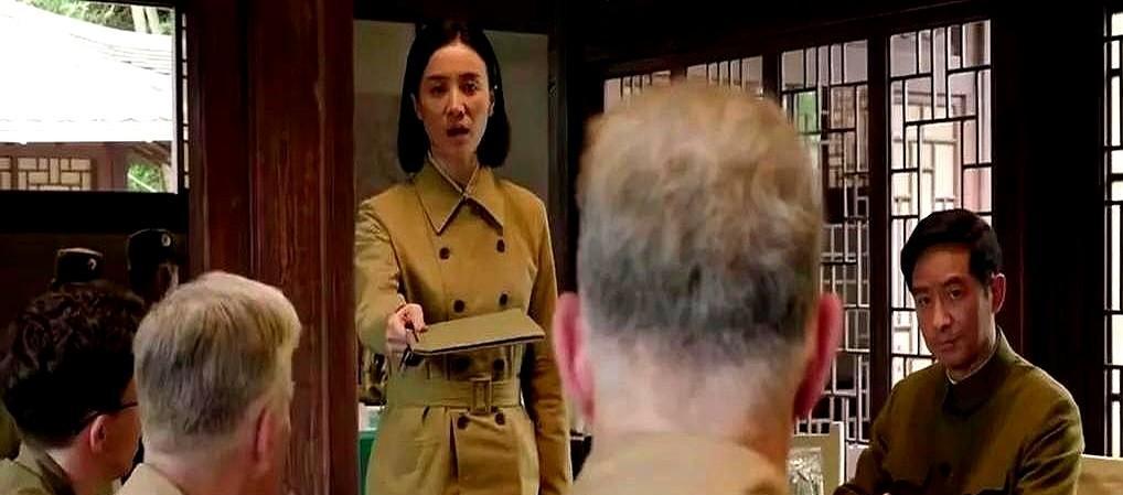 老兵摇头，不是嫌片子太炸，是嫌没讲明白怎么赢的。铁原那一夜，1营没冲，没死人，