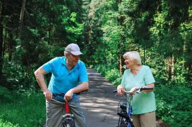 一段非常通透的话：人老了，千万不要享清福，只要你身体没有大毛病，你必须每天都要有