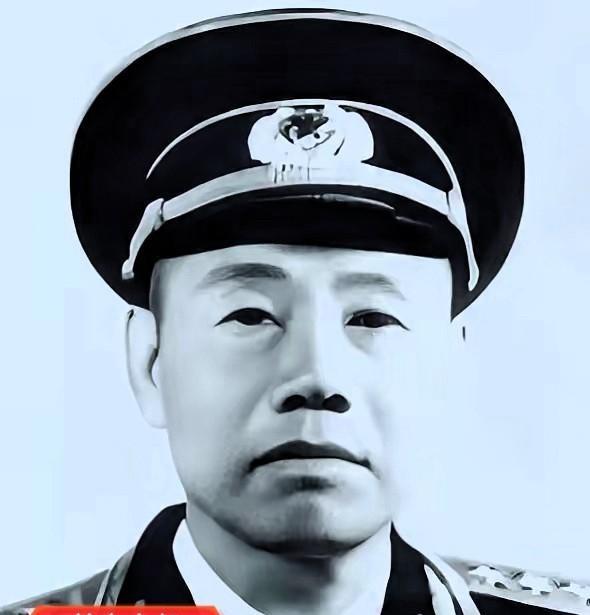 1977年，一份职务调整决定，让一位在海军工作了二十多年的老将离开领导岗位。他早