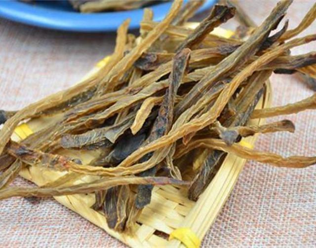 这肉苁蓉+淫羊藿泡酒喝, 男人一杯就来劲, 效果太好, 谁喝谁知道