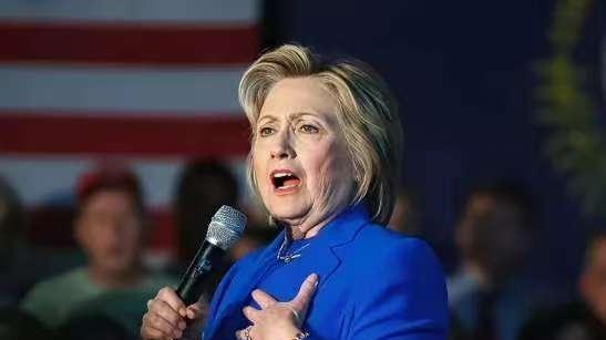 希拉里再次出手了？令人没有想到的是，希拉里近日表示，特朗普暗中支持俄罗斯，放弃美