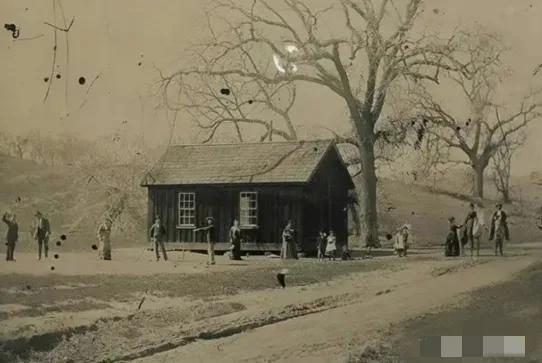 2美元淘到500万美元！加州工人旧货市场捡陋，照片里的人改写美国西部史20