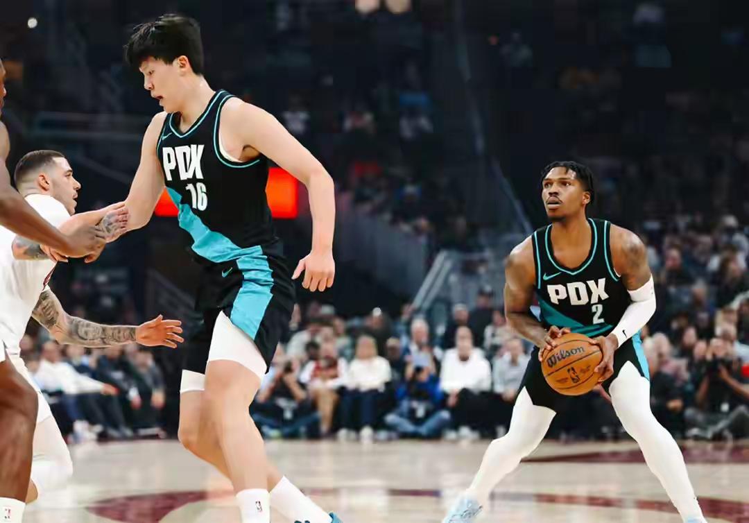 杨瀚森马年G联盟第一场比赛梦游，七点就起来看杨瀚森的球迷真的是“恨铁不成钢啊！”