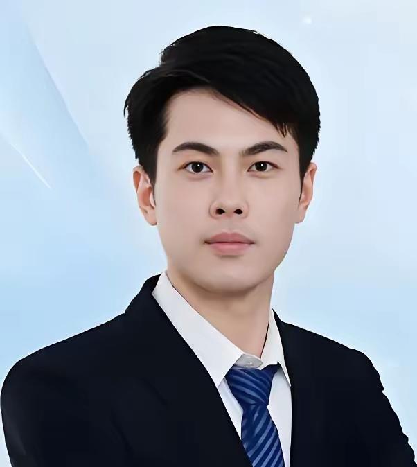 杨西贵，90后，来自驻马店的超级学霸，吉林大学博士，郑州大学教授，博士研究生导师