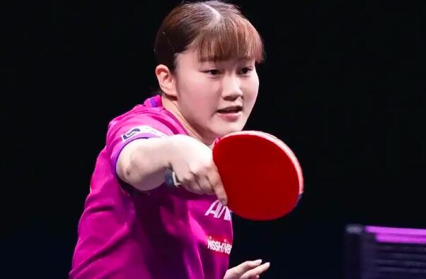 在2025WTT澳门冠军赛中，大藤沙月以3-1逆转战胜张本美和，晋级女单八强，引