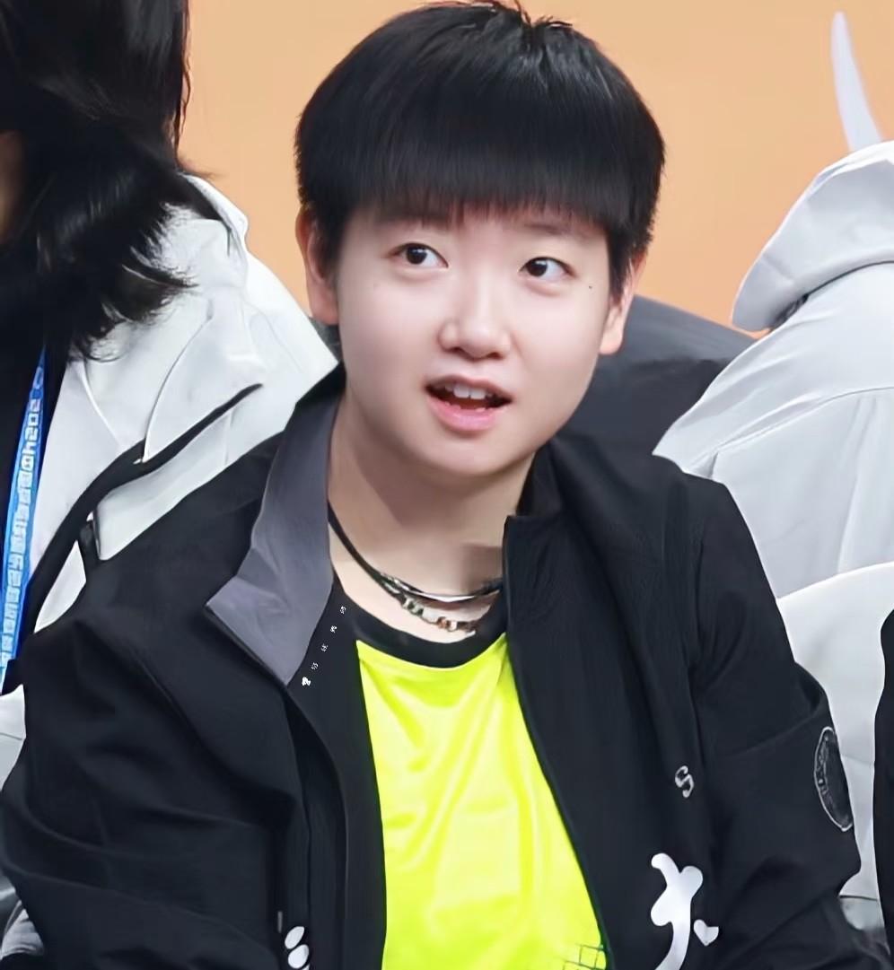 原来孙颖莎早就料到自己可能去不了乒超总决赛在香港总决赛的时候，受伤的第一