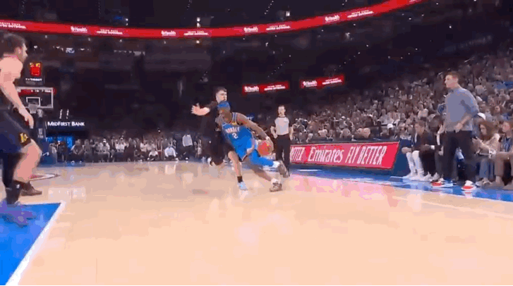 雷霆队半场82:51领先31分，比分着实让球迷没想到，不过亚历山大强势的表现，球