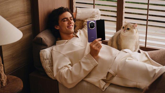 作为折叠屏，能拍出这个表现，我已经很满意了。华为MateX7的实拍样张来了，这