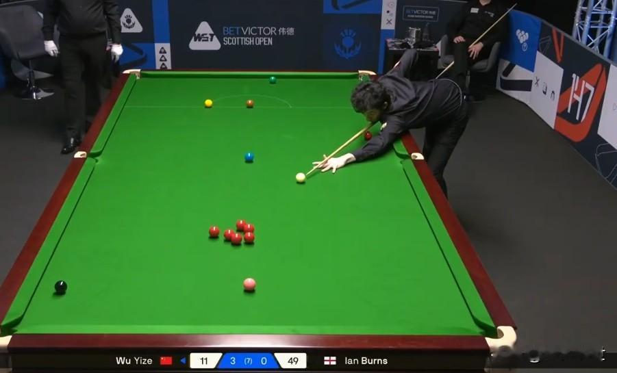 大将之风初露！吴宜泽摧枯拉朽晋级32强。2025斯诺克苏格兰公开赛，吴宜泽vs