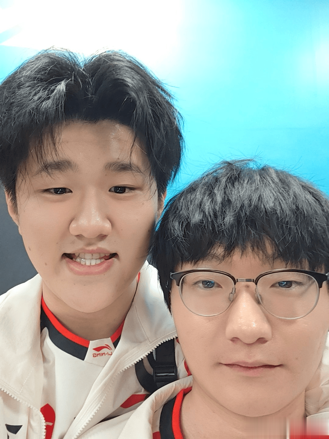 fengyue: 天神刚回来的时口误说了一句, 我一直是冰岛人