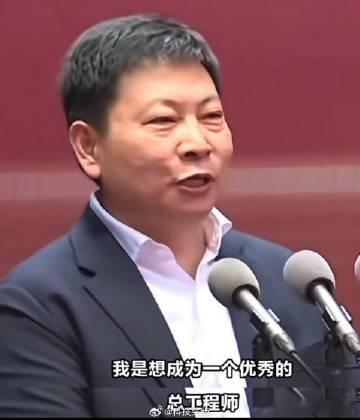 大早上刷到余总发的享界G9带车顶帐篷的图，第一反应不是心动，是想起去年...