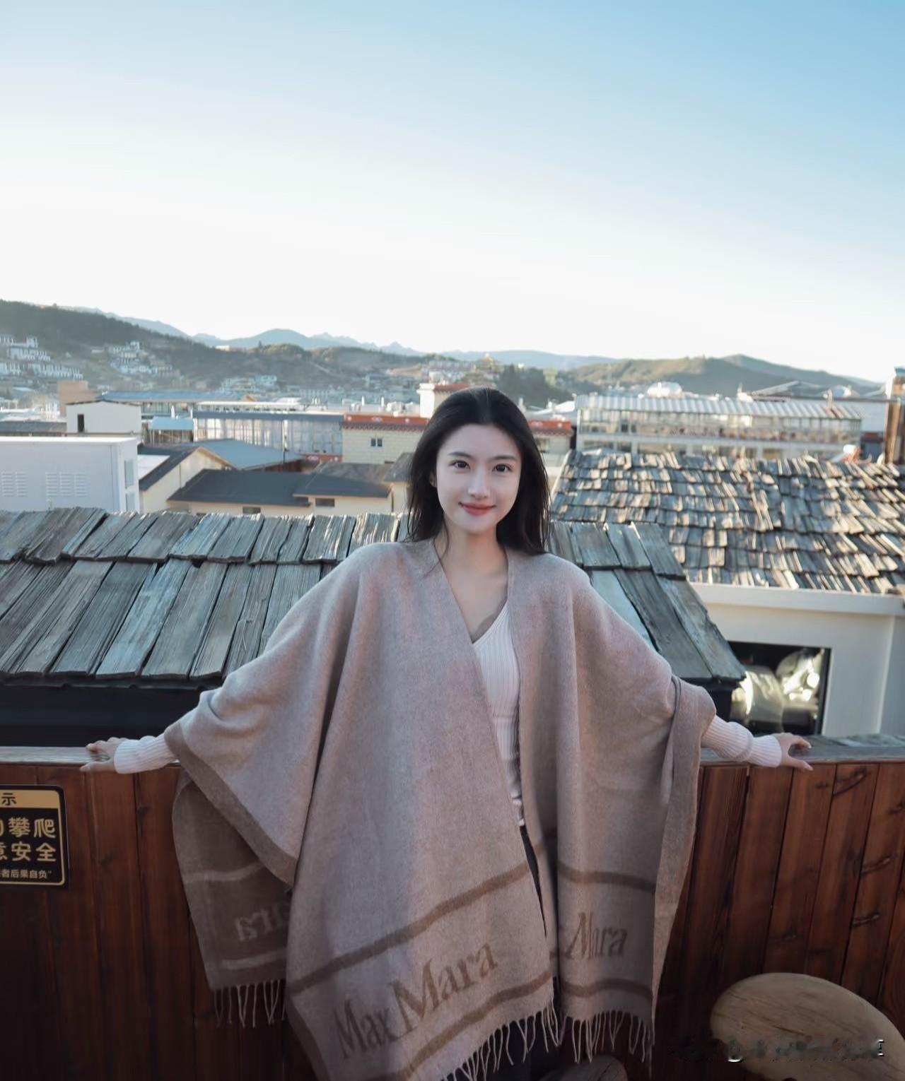 旅游跟拍摄影写真留念！什么样的女人,最有魅力?以真心换真心，真的可以换到真心吗