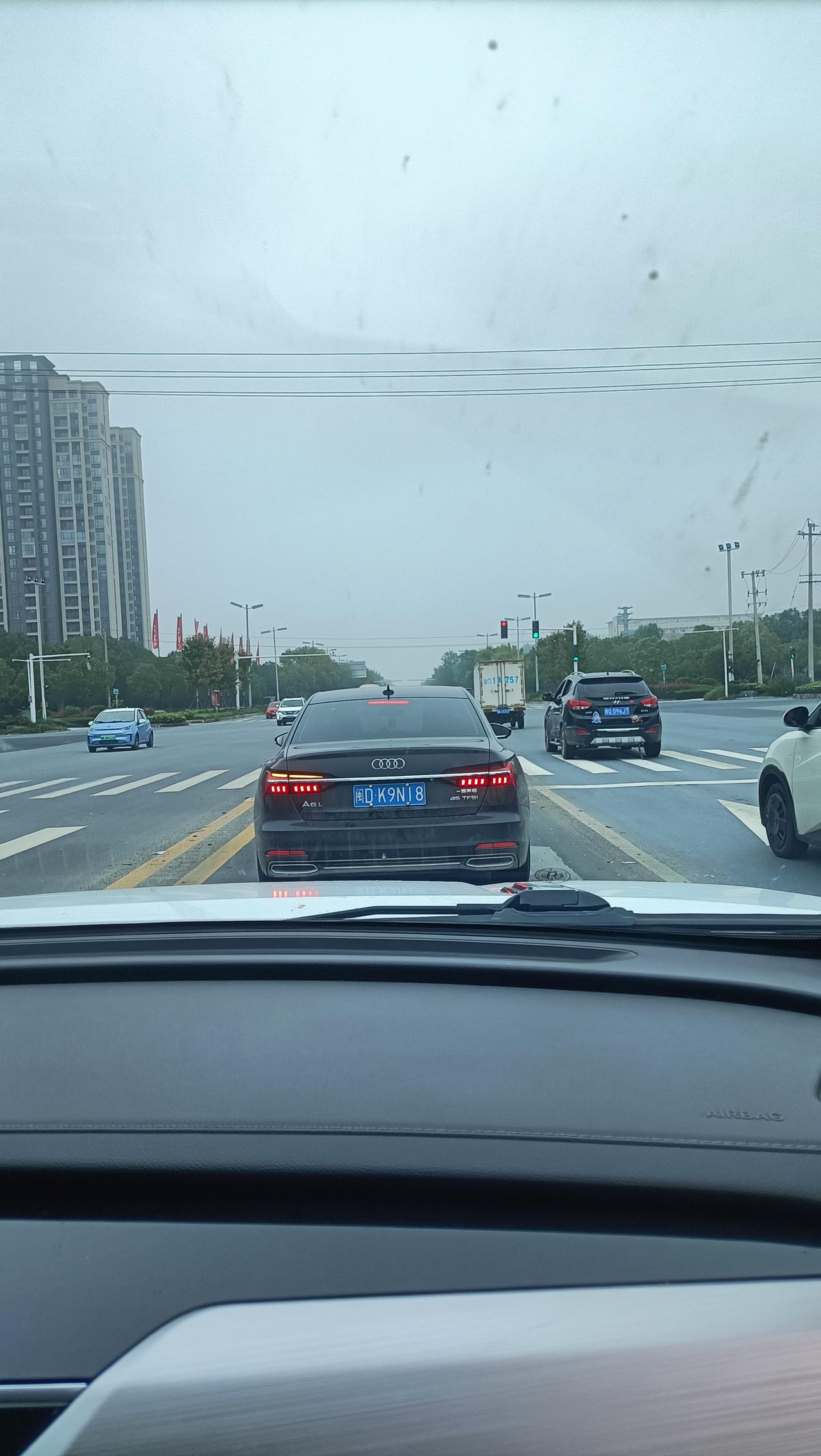 奉劝大家都重视起来，真不是开玩笑的，你可以开空调，但是不能不懂得每天开窗通