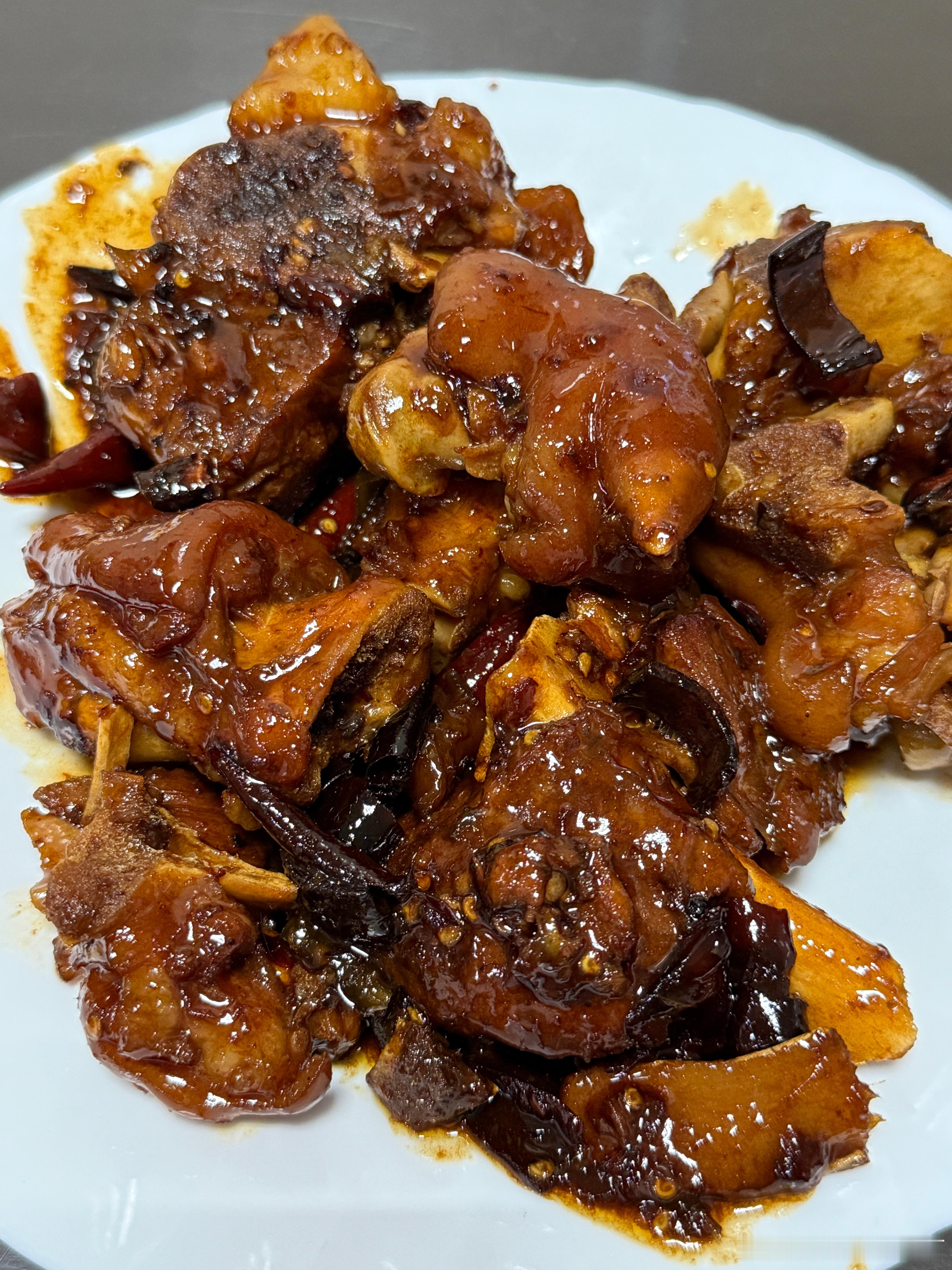 做饭交作业✔️香辣红烧猪蹄成功！QQ弹弹黏嘴巴，软烂入味不柴不腻，配饭能多干两碗