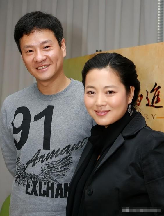 2003年，王茜华和丈夫到饭店吃饭，没想到结账时，丈夫却说：“饭钱我付了