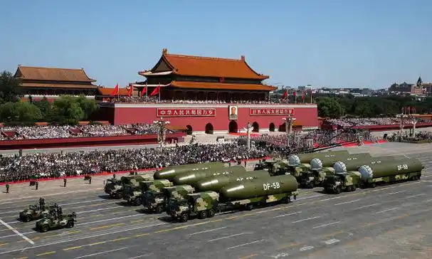 为什么东大不再韬光养晦了？因为以前东大以为其他国家都是人，所以拿对人的礼节来交往