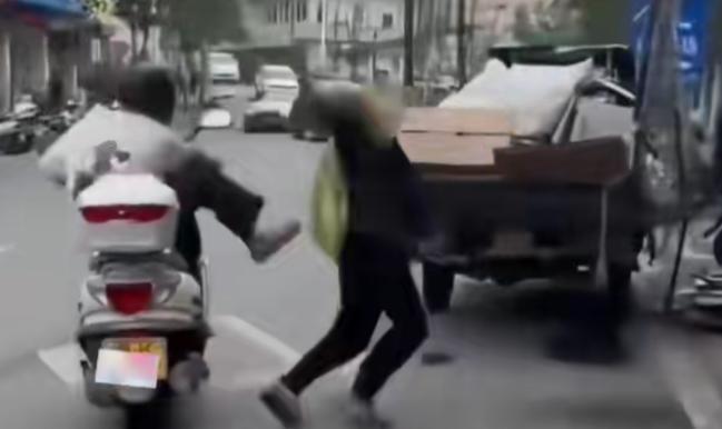 广东高州，这次真的“火”了。 名气都快要传到外国去了。 2月12日，高州