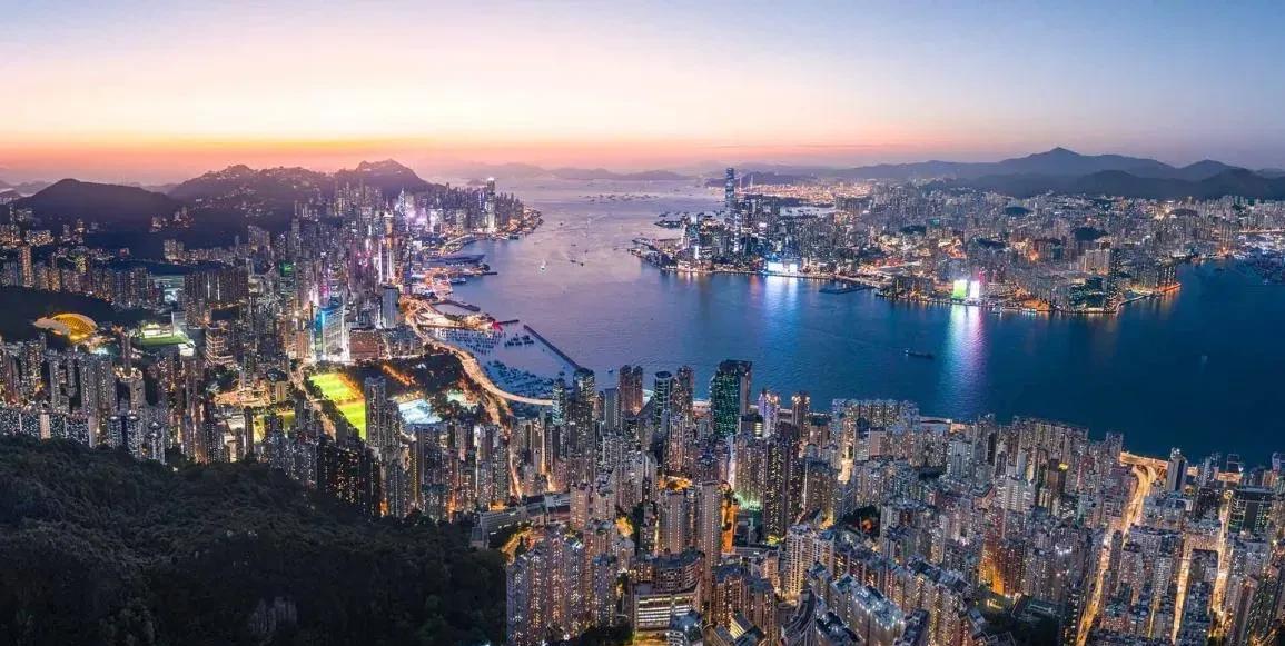 美国和俄罗斯都懵了，中国牵头成立国际调解院百忙之中下一步闲棋是很有必要的。这