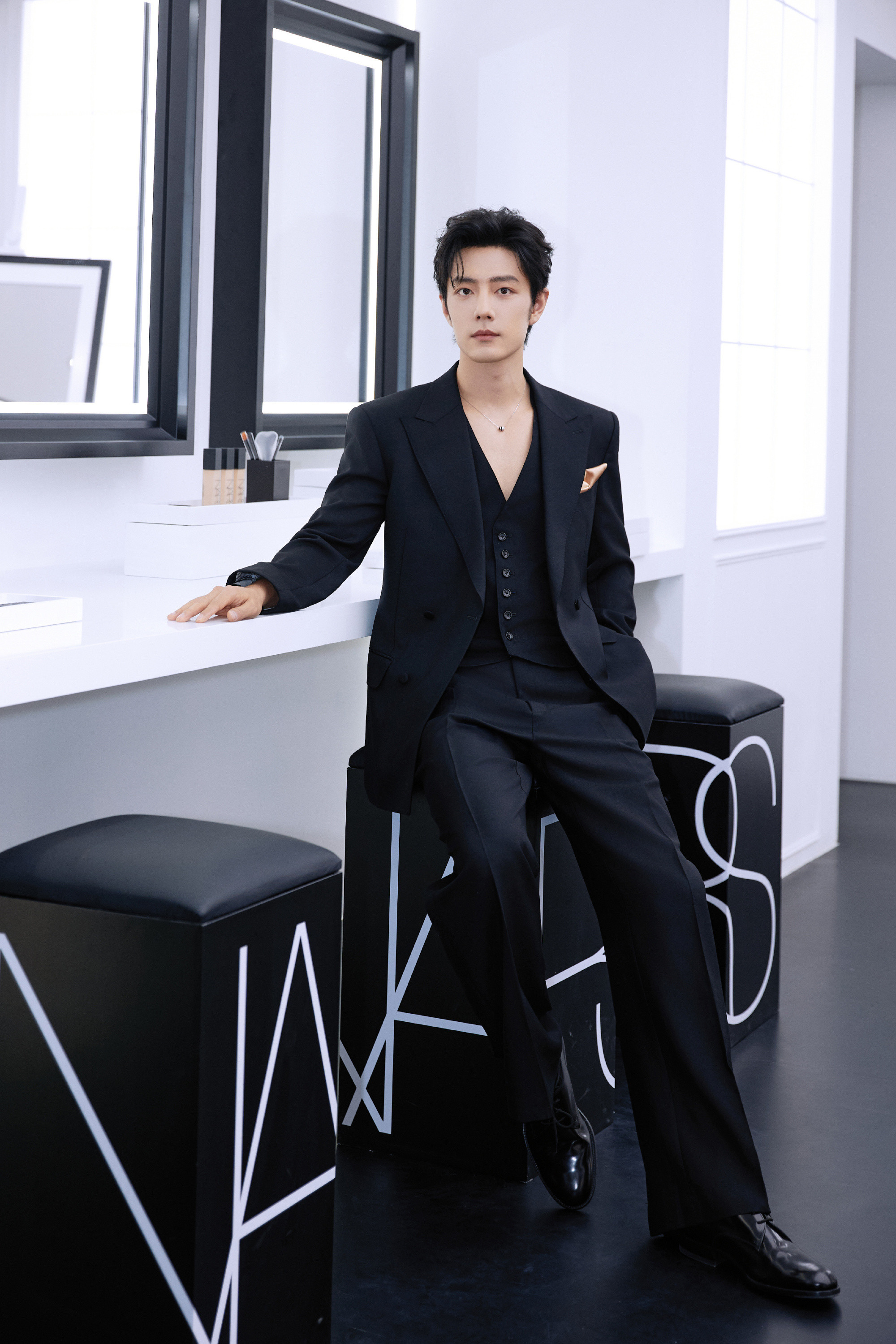 1.肖战主演的《藏海传》4月7日正式登陆韩国Netflix。2.综艺《你好星期