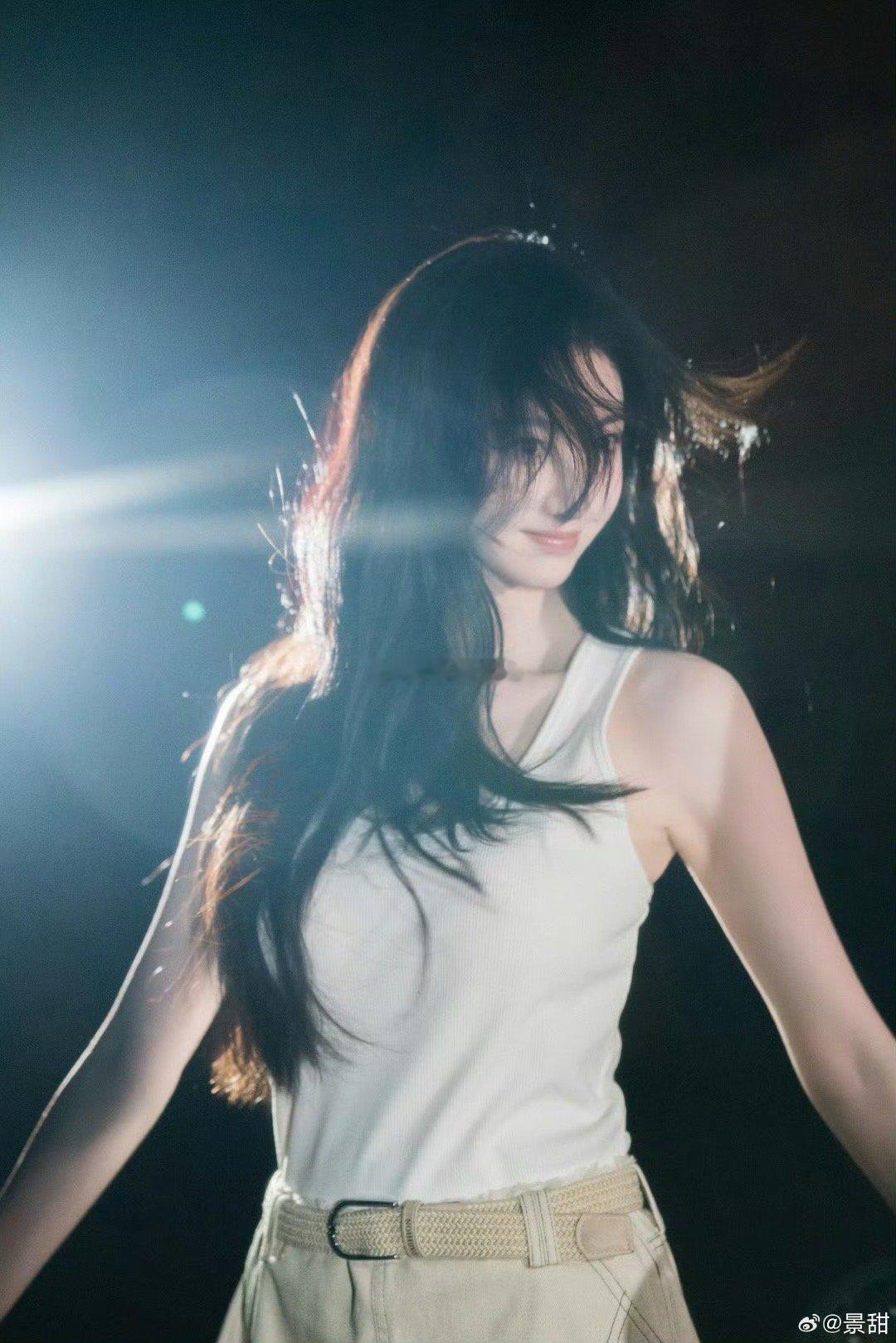 🎈🎈🎈大美女生日快乐🎂一直一直美丽！她是内娱少数几个演任何设定为大美女的