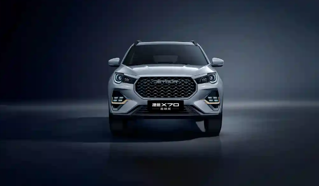 2026款捷途X70超越版6.99万起，提供5座和7座2026款捷途X70超越