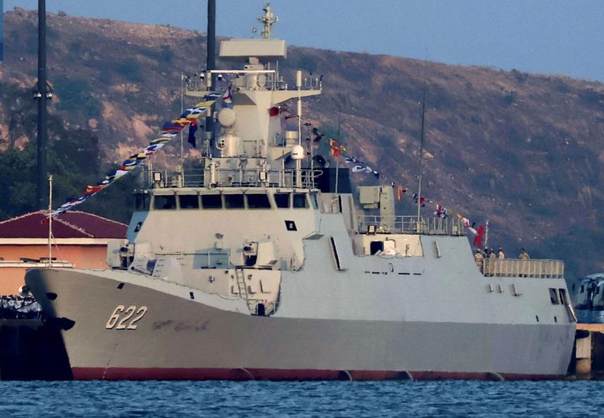 柬埔寨总算有了第一艘现代化战舰！柬埔寨4月8日在云壤海军基地，举行首艘056