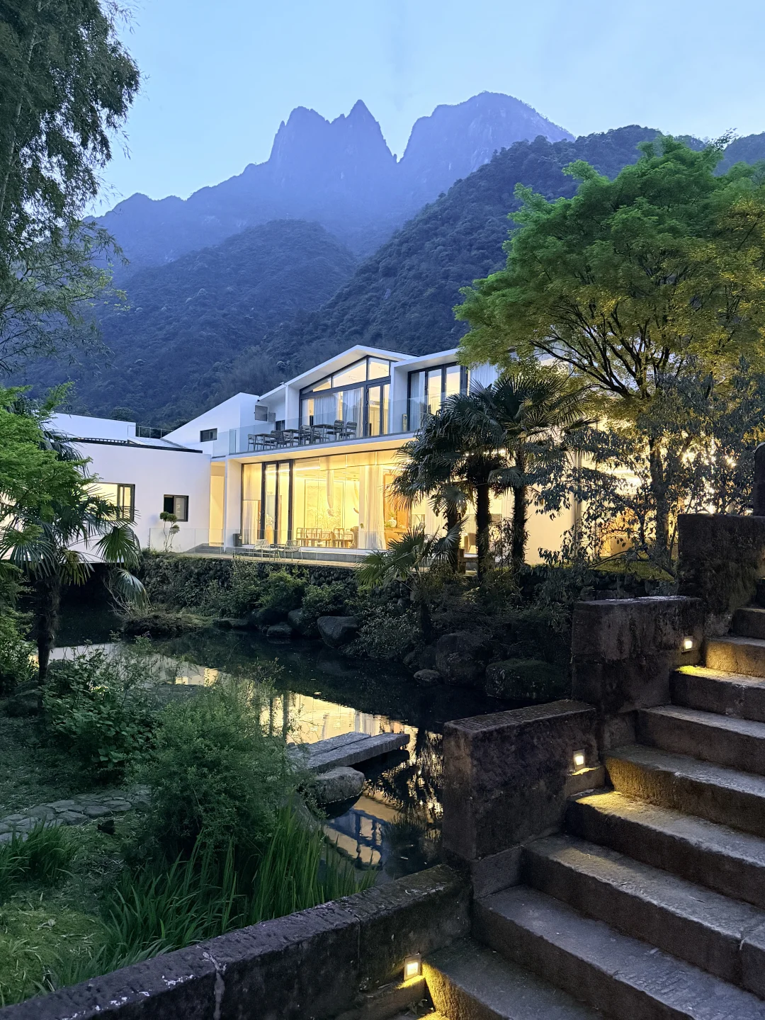 ⛰️三清山度假｜山脉下，溪流旁，住进风景里