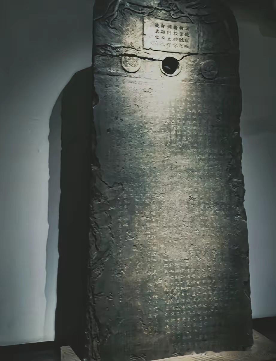 中国外交发话日本皇室急的坐不住就因为一块9.5吨重的石碑，为什么却如此看重？