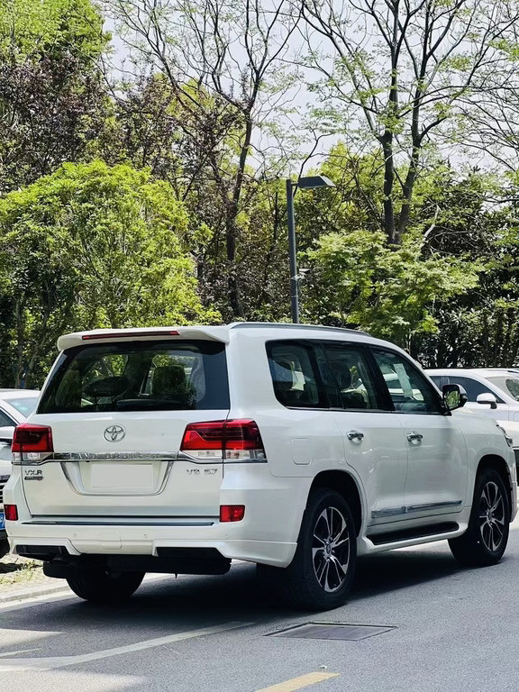 2w公里的陆巡5700顶配