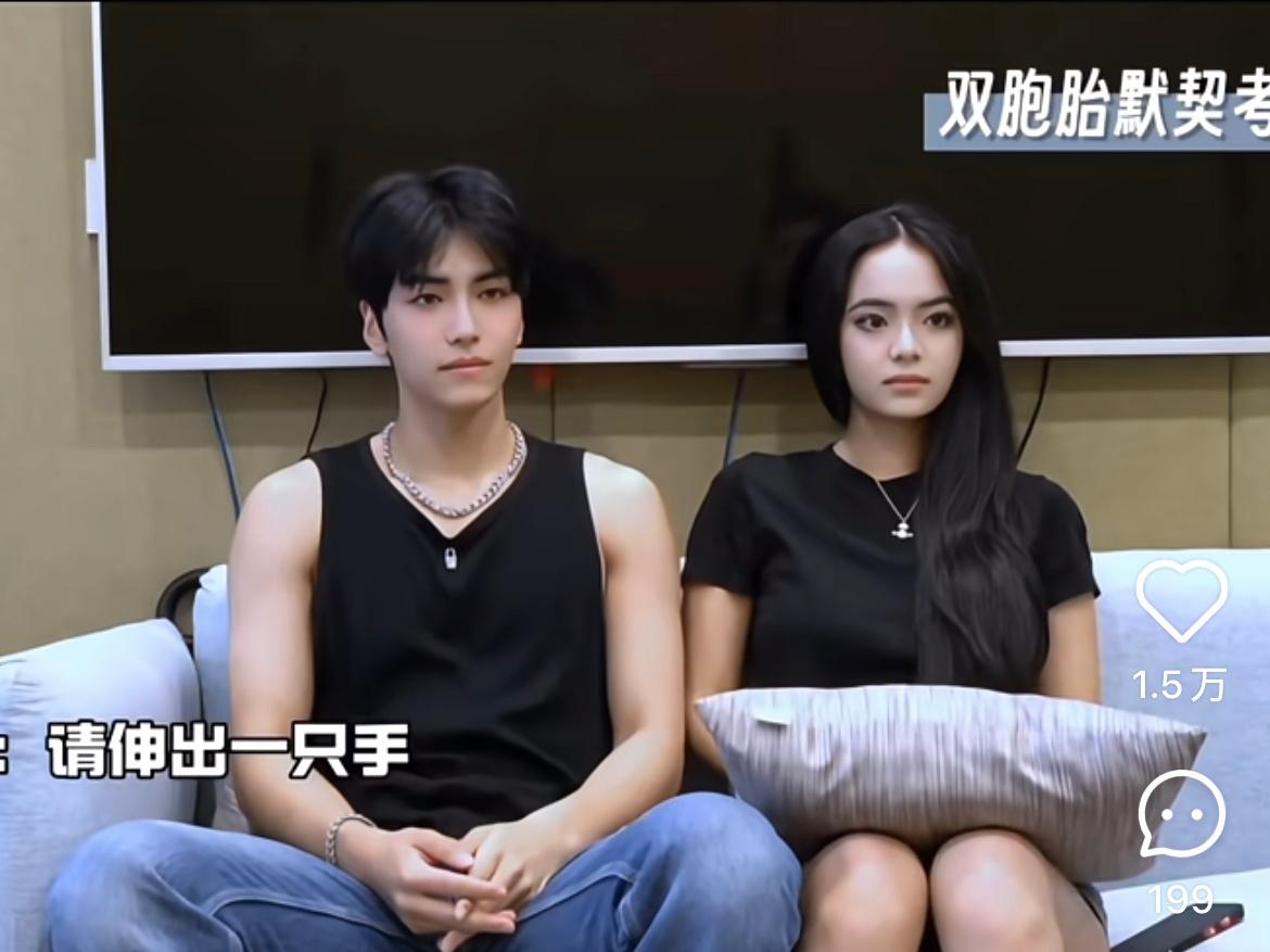 看来找对象真的不能找丑的，看邵兵的龙凤胎儿女就知道了！儿子20岁出道惊艳韩国，女