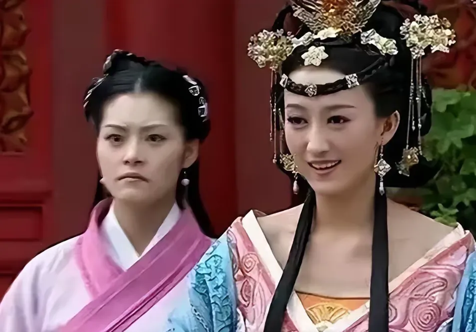 1627年，天启帝驾崩，21岁的张皇后守寡。一天，一名太监突然溜进她的寝宫，意味