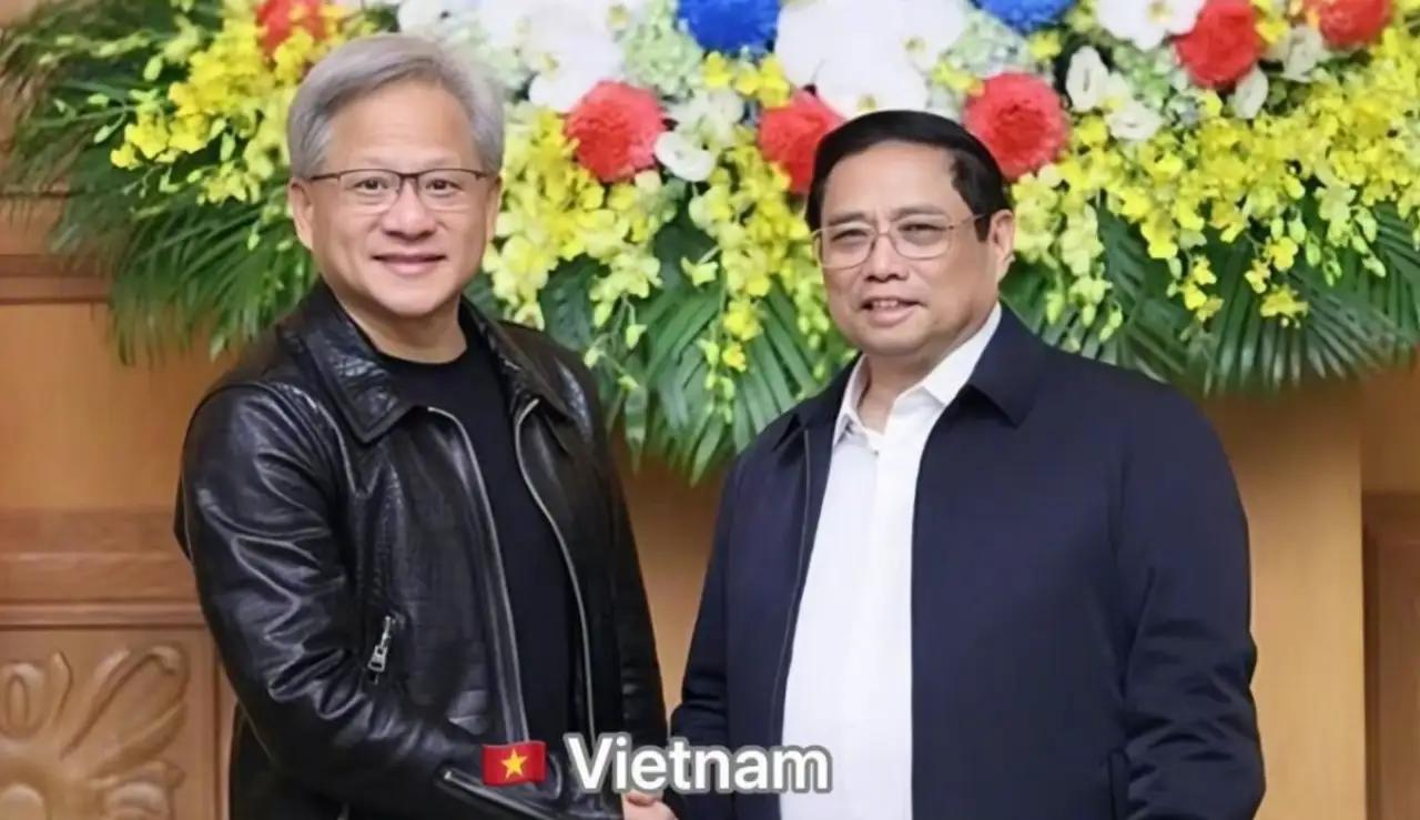 黄仁勋以穿皮衣而出名，即便是会见印度总理莫迪、越南总理范明正，黄仁勋也都是穿着皮