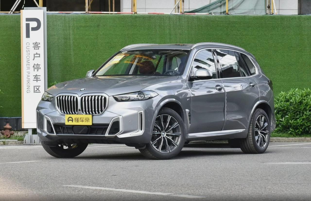 今天咱来唠唠二手宝马X5哈！这车子在二手车市场可火啦，一直都是豪华中大型SU