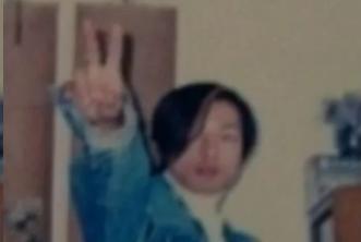 武汉一男孩意外去世后，母亲将他手机跟孩子一同下葬，一段时间后，思念过度的母亲拨通