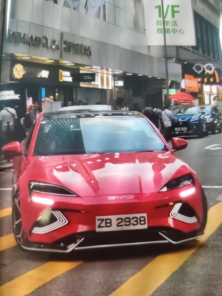 香港街头的比亚迪已经越来越多的，取而代之的就是丰田汽车越来越少。不过有意思的是