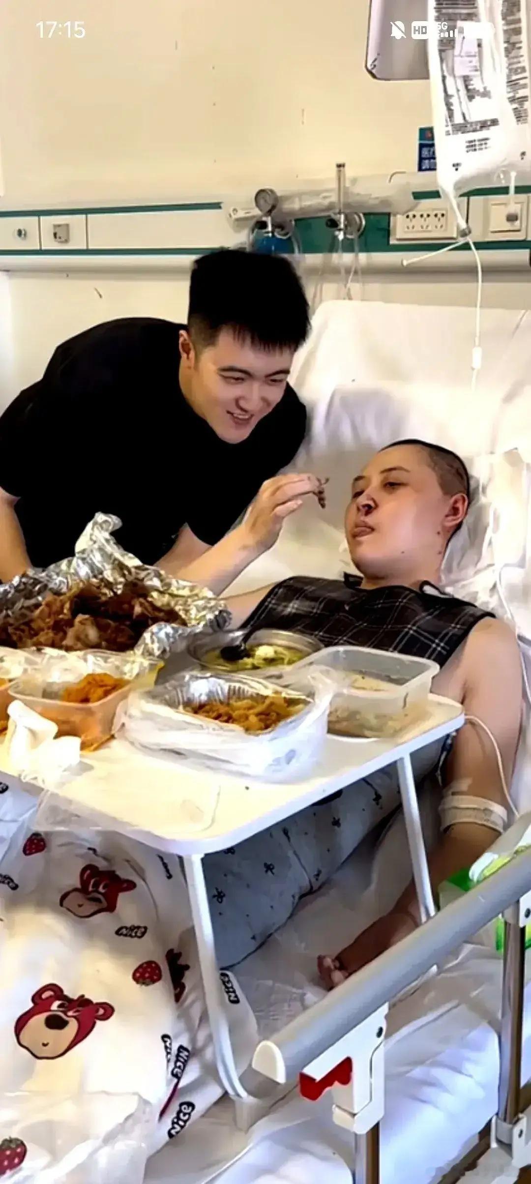 泪酸，媳妇患癌病危，向丈夫最后提出个要求，想吃烤羊排，丈夫为了不让妻子留遗憾，立