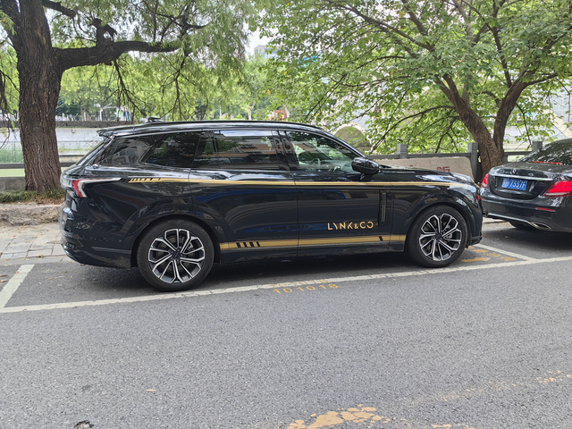 提车整整一个月贡献一血顺便分享下用车感受车子是7月31号提的，到现在整整一个月