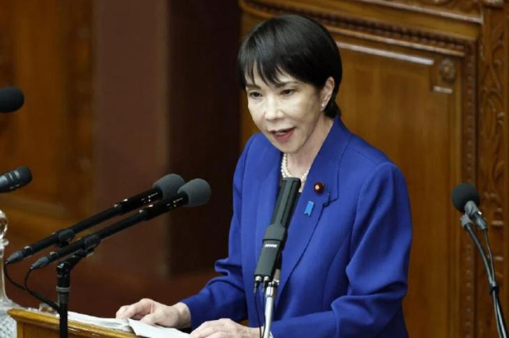 催眉折腰事权贵，安倍晋三的“爱徒”，高市早苗和靠谱再续友情。石破茂不受大漂亮待