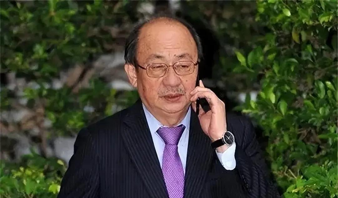 真的佩服柯建铭，明明是自己该扛起来的责任，到了关键时刻就不认账，还死皮赖脸地呆在