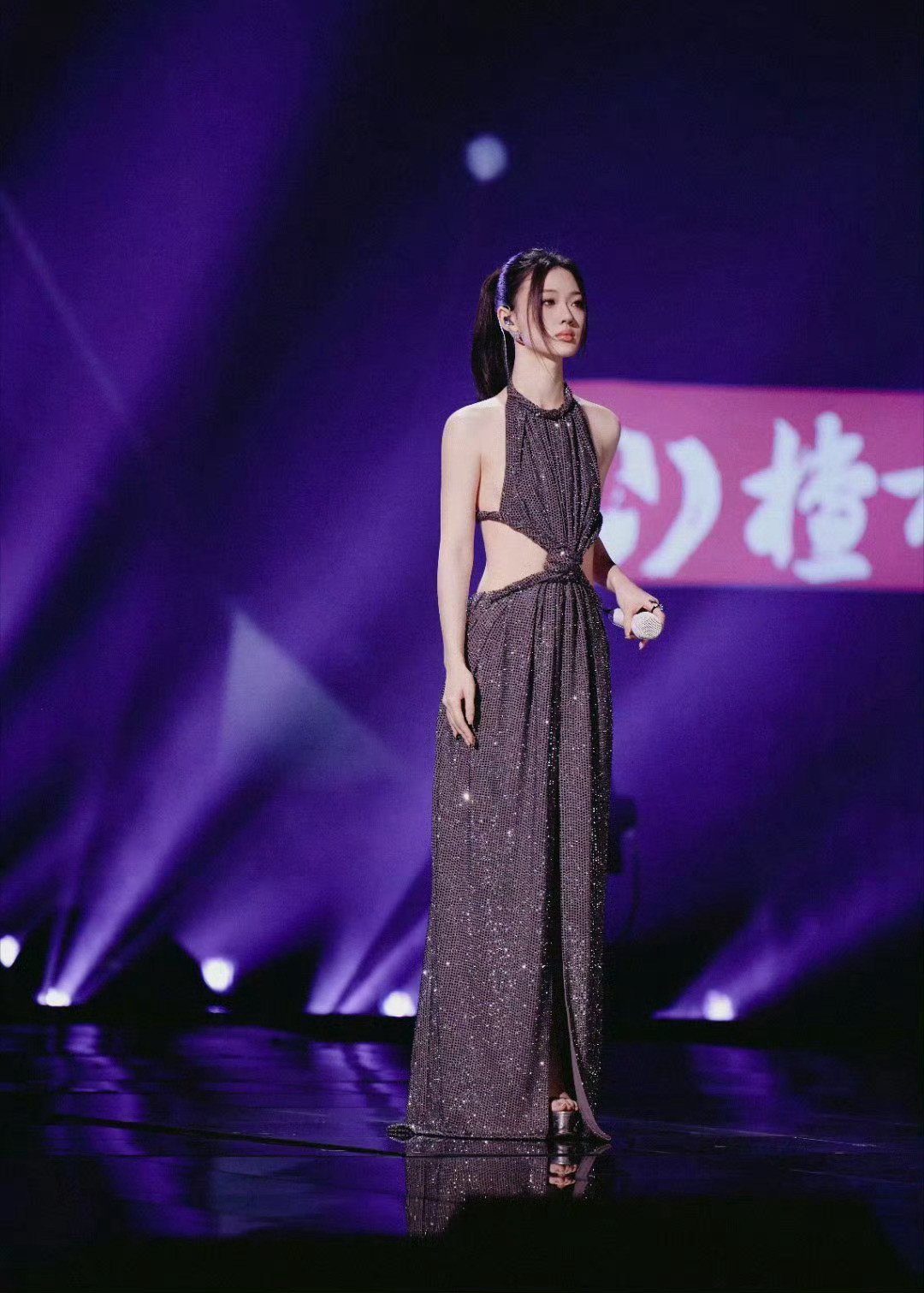 单依纯明知故问高马尾何时返场这个妆造美得钥匙啊